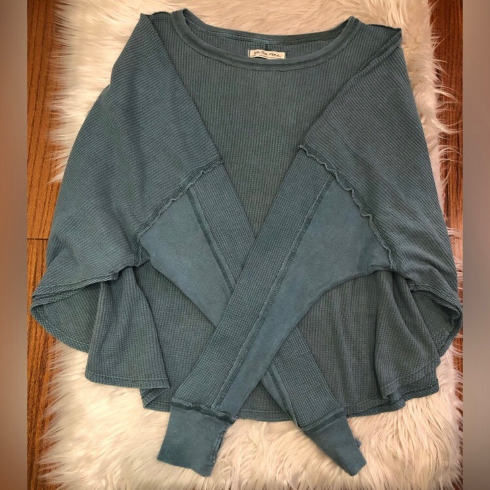 Women's Blue Sweater
